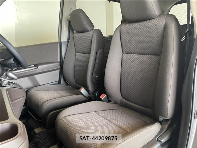 Honda FREED HYBRID 2023-07 8883646-24