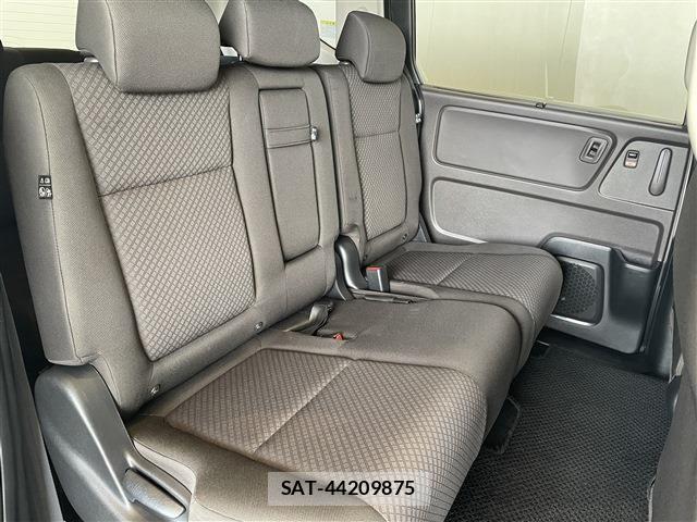 Honda FREED HYBRID 2023-07 8883646-25