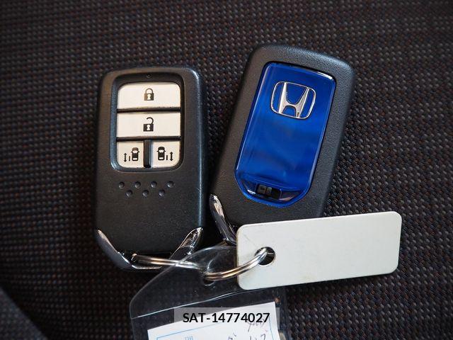 Honda FREED HYBRID 2022-03 7785185-18