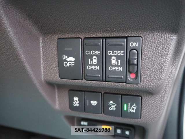 Honda FREED HYBRID 2017-05 8099304-12