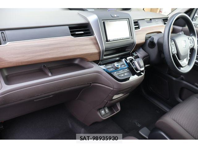 Honda FREED HYBRID 2023-06 8161215-1