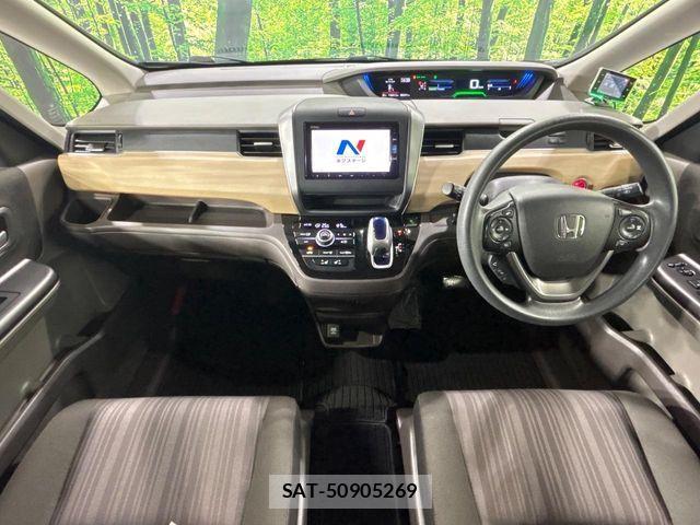 Honda FREED HYBRID 2017-08 8207643-1