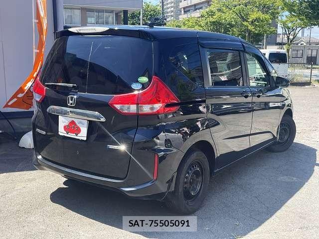 Honda FREED HYBRID 2017-07 8457556-2