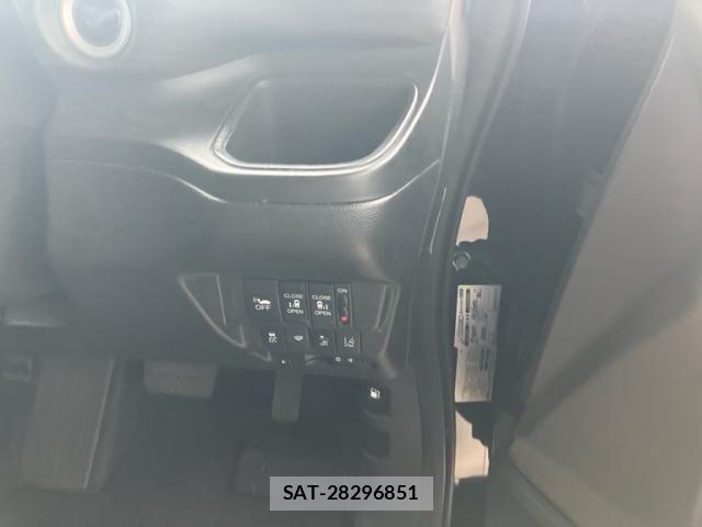 Honda FREED HYBRID 2017-04 8796043-11