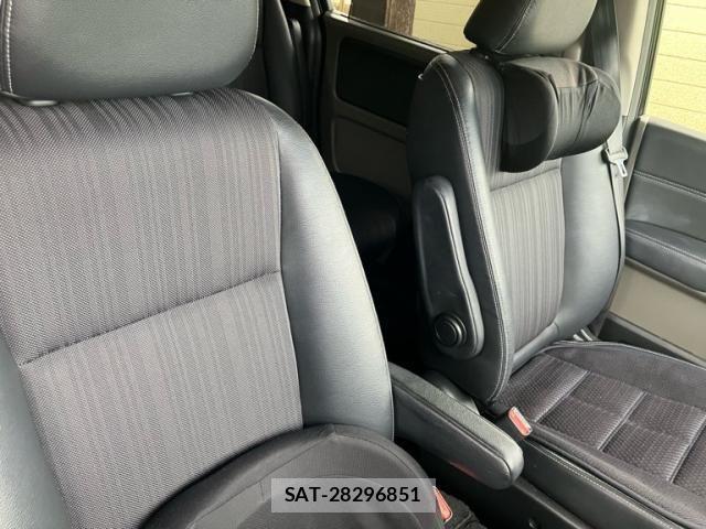 Honda FREED HYBRID 2017-04 8796043-12