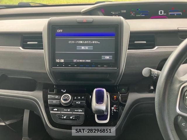 Honda FREED HYBRID 2017-04 8796043-18