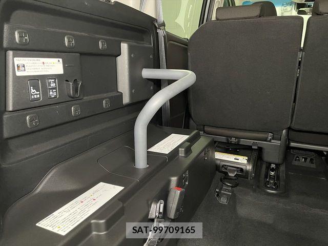 Honda FREED 2022-02 6751696-16