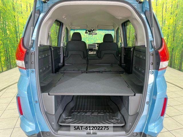 Honda FREED 2017-08 7218959-9