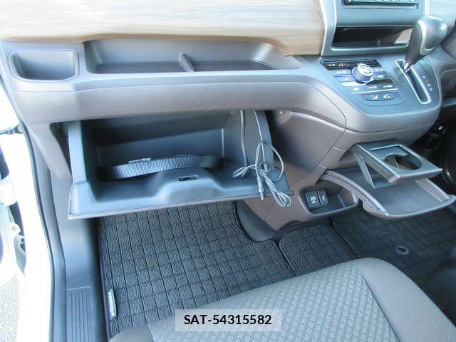 Honda FREED 2022-06 8073848-12