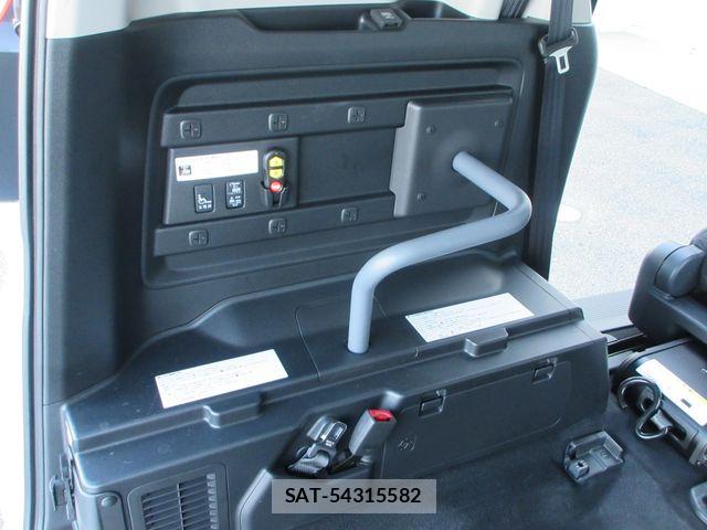 Honda FREED 2022-06 8073848-28