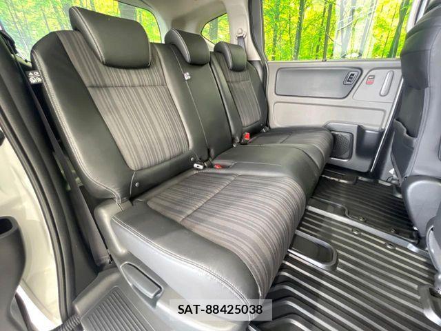 Honda FREED 2017-01 8457558-8