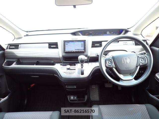 Honda FREED 2023-05 8780396-1
