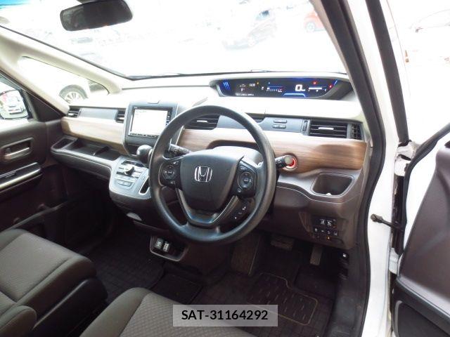 Honda FREED 2023-09 8829199-1