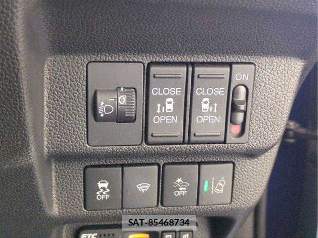 Honda FREED 2017-08 8879896-13