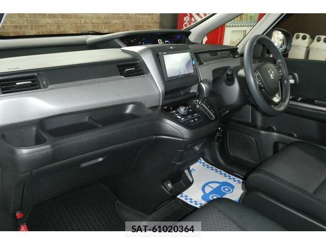 Honda FREED 2017-10 8562016-5