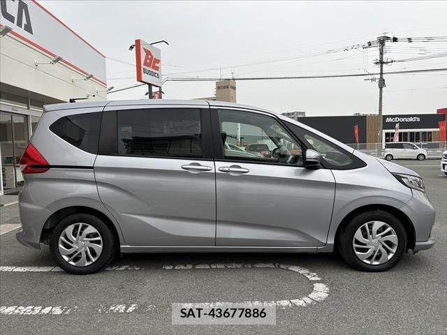 Honda FREED 2023-05 4943543-11