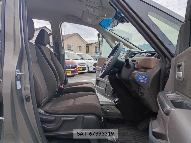 Honda FREED 2023-01 6905679-11
