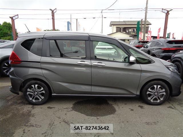 Honda FREED 2022-03 7454523-3