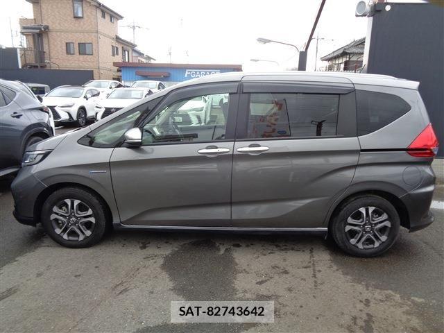 Honda FREED 2022-03 7454523-4