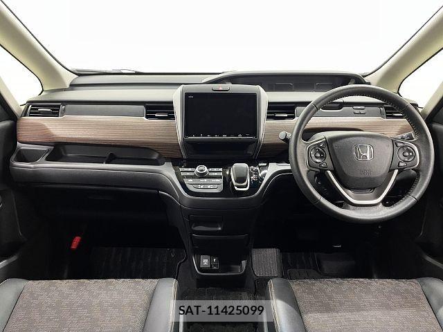 Honda FREED 2022-11 7979313-1