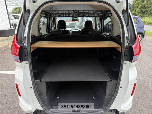 Honda FREED 2018-06 8073850-10