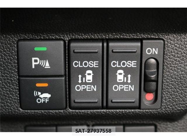 Honda FREED 2016-11 8130292-5