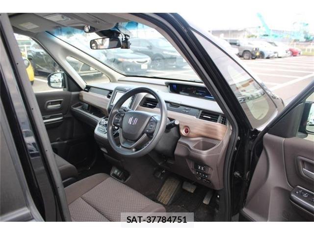 Honda FREED 2020-04 8335954-27