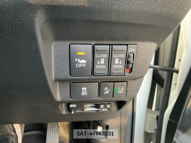 Honda FREED 2017-12 8524999-13