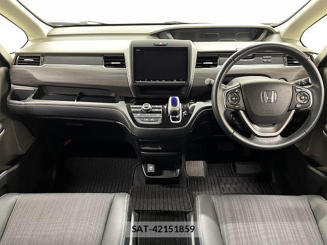 Honda FREED 2018-06 8659238-1
