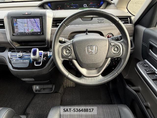 Honda FREED 2019-05 8879897-6