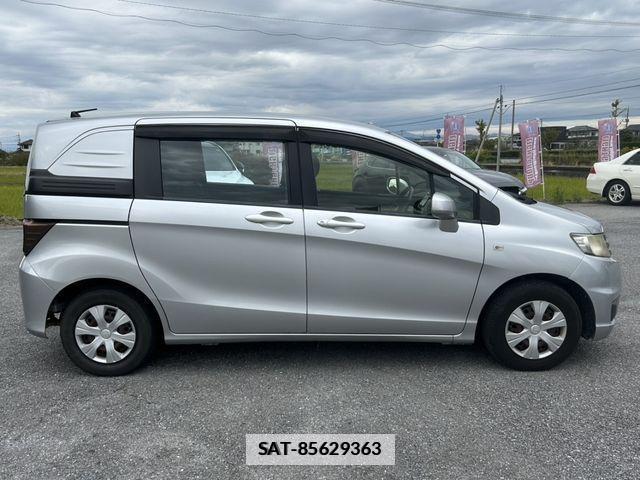 Honda FREED SPIKE 2012-01 504913-8