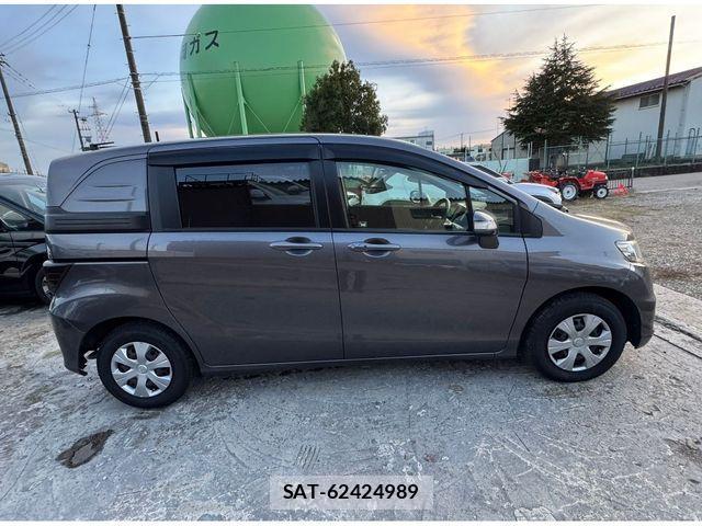 Honda FREED SPIKE 2013-04 2319470-4