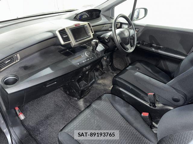 Honda FREED SPIKE 2010-08 3065305-1
