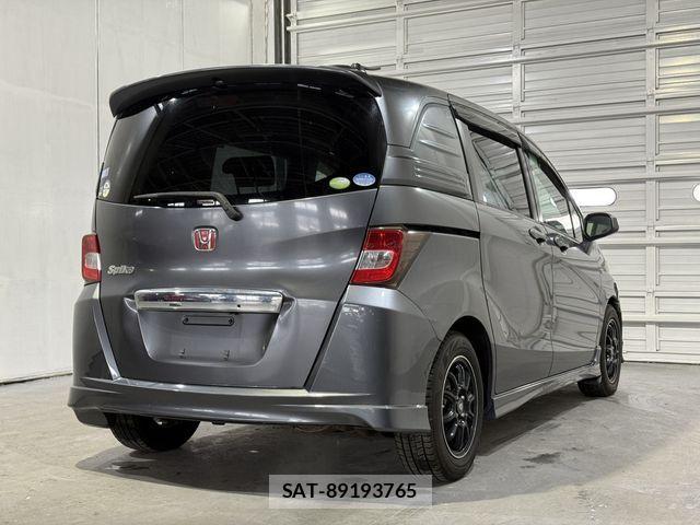 Honda FREED SPIKE 2010-08 3065305-4