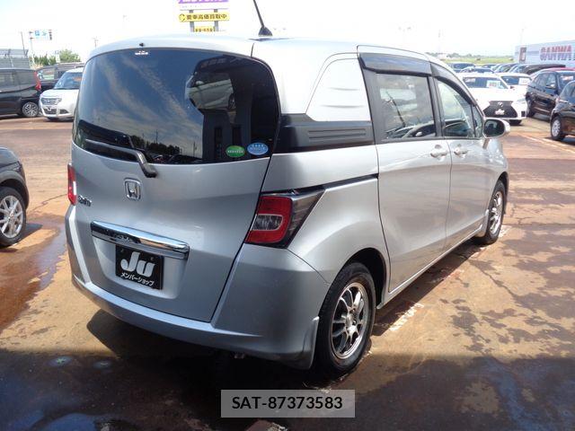 Honda FREED SPIKE 2015-07 7250910-2