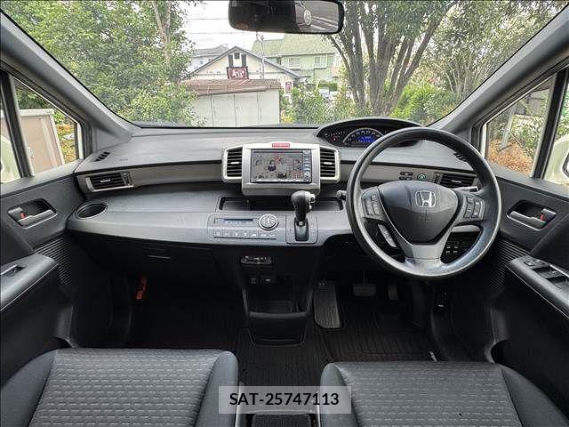 Honda FREED SPIKE 2012-09 7616752-2