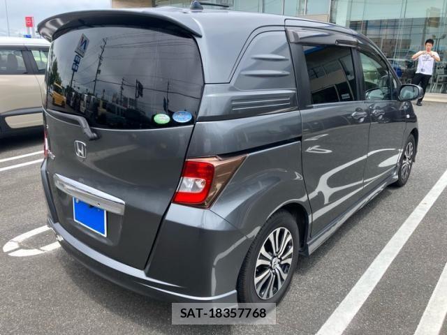 Honda FREED SPIKE 2010-11 7723626-4