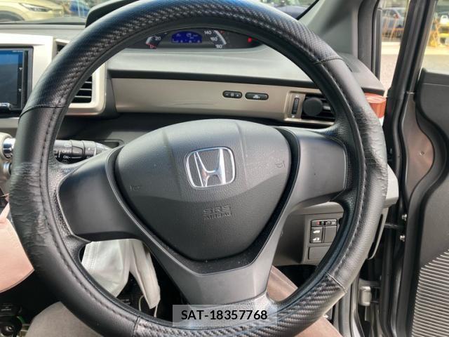 Honda FREED SPIKE 2010-11 7723626-8