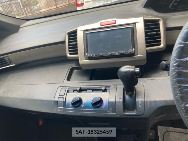 Honda FREED SPIKE 2013-03 8245267-12