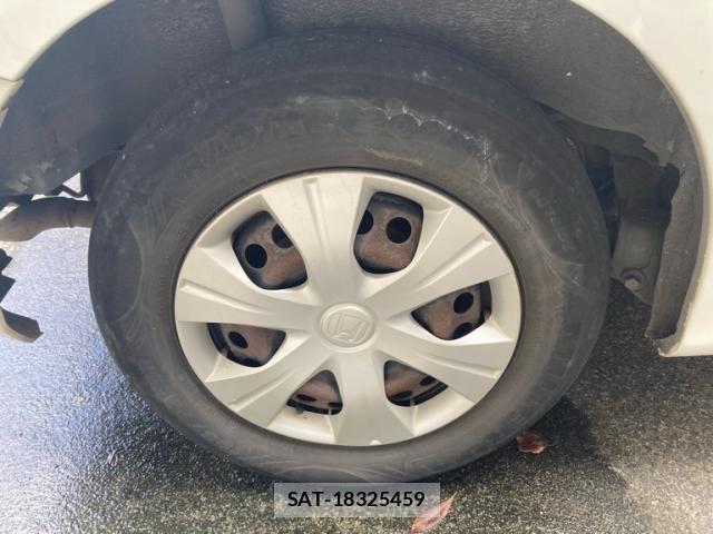 Honda FREED SPIKE 2013-03 8245267-3