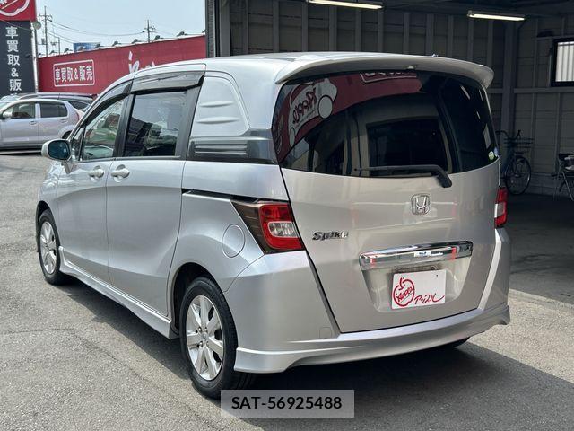 Honda FREED SPIKE 2010-08 8335957-9
