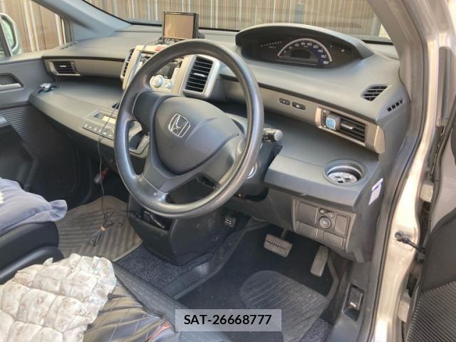 Honda FREED SPIKE 2010-09 8354556-15