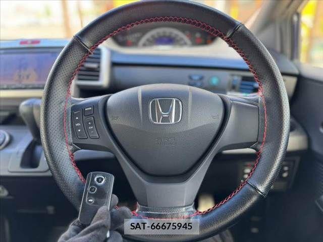 Honda FREED SPIKE 2014-06 8366057-4