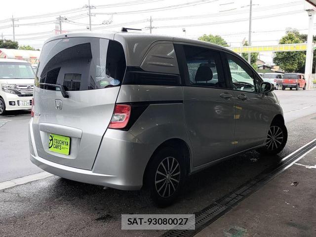 Honda FREED SPIKE 2013-09 8371689-1