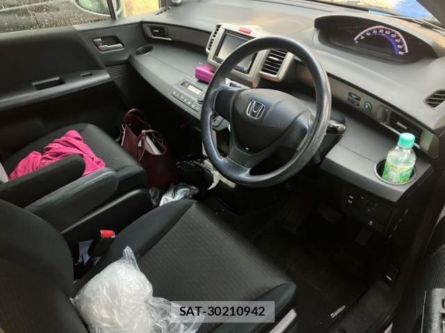 Honda FREED SPIKE 2013-04 8412607-11