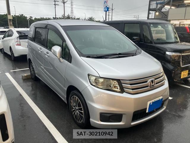 Honda FREED SPIKE 2013-04 8412607-1