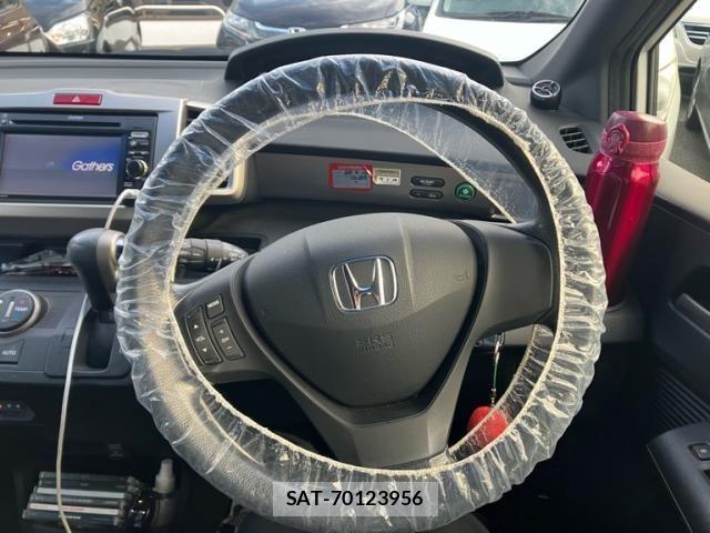 Honda FREED SPIKE 2014-01 8437723-16