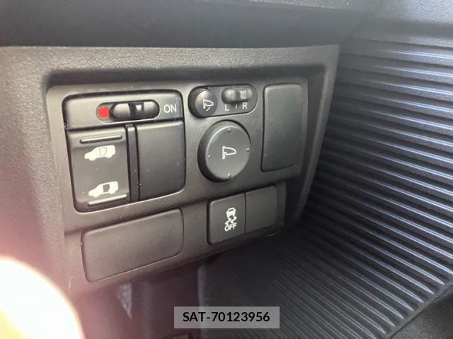 Honda FREED SPIKE 2014-01 8437723-17