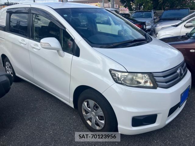 Honda FREED SPIKE 2014-01 8437723-1