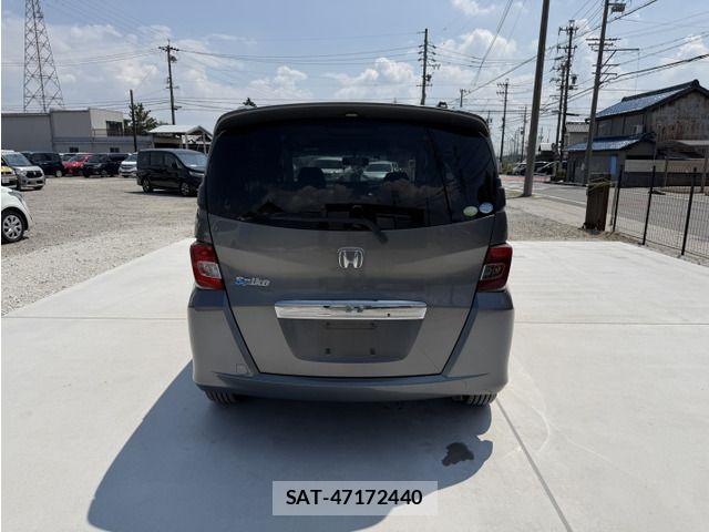 Honda FREED SPIKE 2011-11 8457559-4